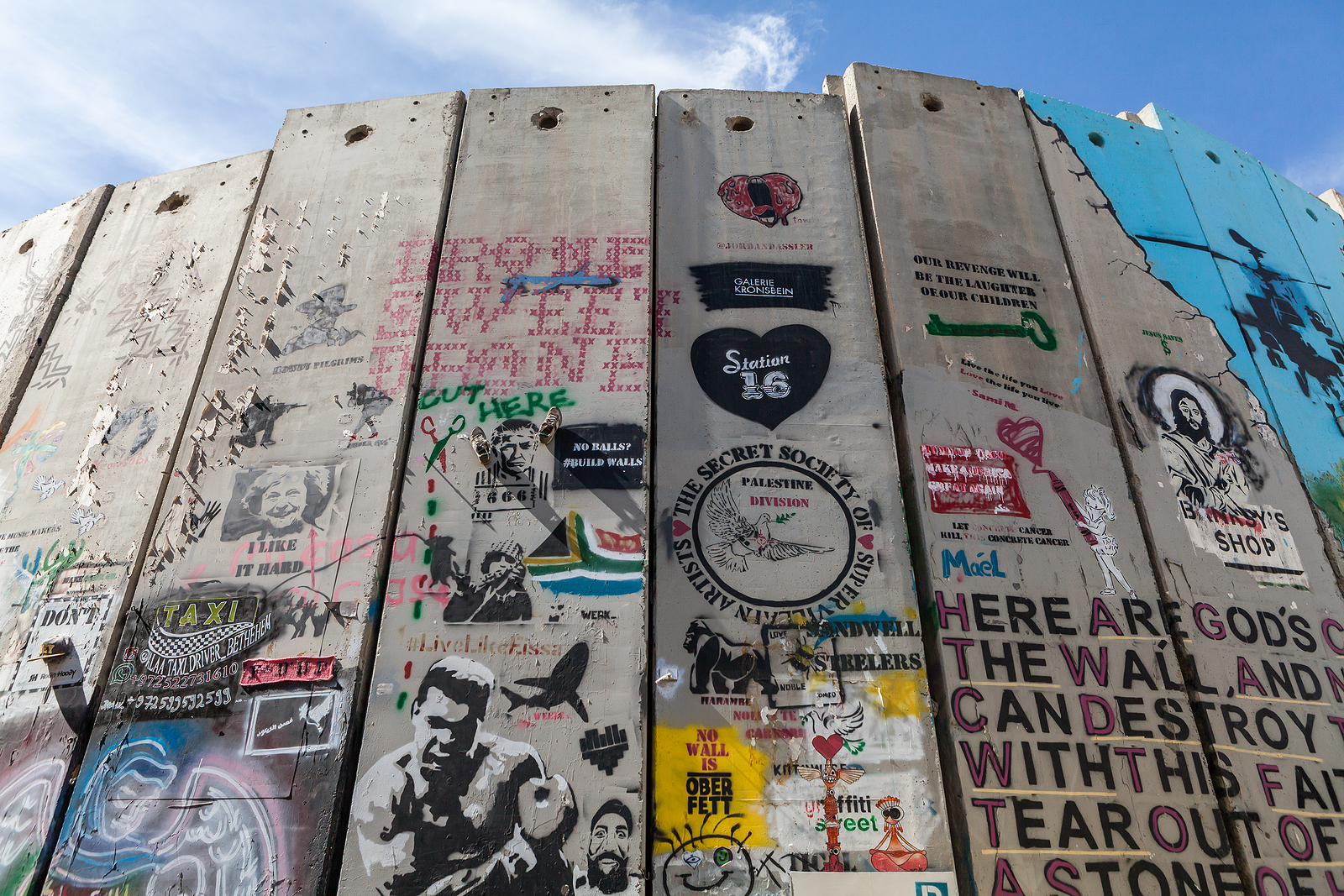 Attitudes Toward Controversial Art Pieces: Walls That Talk Back